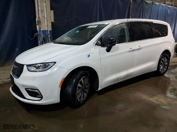 2024 Chrysler Pacifica Hybrid Select with VIN 2C4RC1S70RR123704, listed as a Copart auction lot 44685925 with NaN miles and Non Repairable. Bid and sale history available at carsss.com. Image 1.