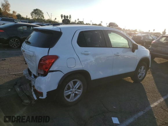 2022 Chevrolet Trax LS with VIN KL7CJNSM5NB507041, listed as a Copart auction lot 88990665 with 30,986 mi miles and Salvage Title. Bid and sale history available at carsss.com. Image 3.