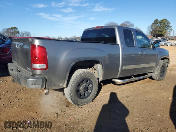 2008 GMC Sierra 1500 Work Truck z VIN 2GTEC19C081260592, wystawiony jako Copart lot #88250165 z przebiegiem 298 483 mil mil oraz Szkoda całkowita • Salvage title. Historia ofert i sprzedaży dostępna na DreamBid. Obrazek 3.