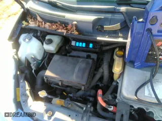 2006 Toyota Prius with VIN JTDKB20U263139846, listed as a IAAI auction lot 41912021 with 201,355 mi miles. Bid and sale history available at carsss.com. Image 6.