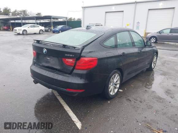2014 BMW 3 Series 328i Gran Turismo xDrive z VIN WBA3X5C56ED556632, wystawiony jako IAAI lot #41962313 z przebiegiem 99 512 mil mil oraz . Historia ofert i sprzedaży dostępna na DreamBid. Obrazek 4.