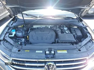 2024 Volkswagen Tiguan SE with VIN 3VV3B7AX8RM107014, listed as a IAAI auction lot 42734341 with 27,789 mi miles and . Bid and sale history available at DreamBid. Image 30.
