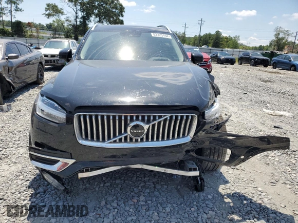2022 Volvo XC90 Inscription with VIN YV4A221L2N1817813, listed as a Copart auction lot 68428904 with 47,601 mi miles and Salvage title. Bid and sale history available at DreamBid. Image 5.