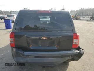 2011 Jeep Patriot Sport z VIN 1J4NT1GB3BD178338, wystawiony jako Copart lot #49590505 z przebiegiem 109 473 mil mil oraz Szkoda całkowita • Salvage title. Historia ofert i sprzedaży dostępna na DreamBid. Obrazek 6.