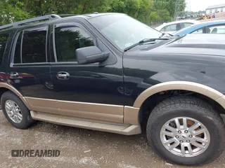 2013 Ford Expedition XLT с VIN 1FMJU1J54DEF31876, выставлен на аукционе IAAI как лот 42512937 с пробегом 240 046 миль миль и . История ставок и продаж доступна на DreamBid. Изображение 13.