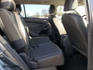 2018 Volkswagen Tiguan SEL with VIN 3VV2B7AX6JM160942, listed as a Copart auction lot 47966535 with 104,333 mi miles and Salvage Title. Bid and sale history available at carsss.com. Image 10.