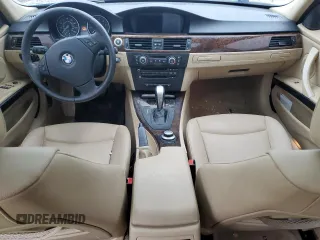 2008 BMW 3 Series 328xi z VIN WBAVC93568K040752, wystawiony jako Copart lot #45042605 z przebiegiem 162 092 mil mil oraz Czysty tytuł • Clean title. Historia ofert i sprzedaży dostępna na DreamBid. Obrazek 8.
