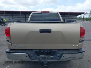 2007 Toyota Tundra SR5 с VIN 5TBBT54167S452826, выставлен на аукционе IAAI как лот 41956464 с пробегом 231 437 миль миль и . История ставок и продаж доступна на DreamBid. Изображение 16.