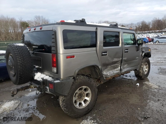 2008 Hummer H2 SUV with VIN 5GRGN23808H107414, listed as a Copart auction lot 81825854 with 250,205 mi miles and Salvage Title. Bid and sale history available at carsss.com. Image 3.