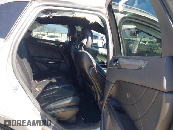 2017 Lincoln MKC Premiere with VIN 5LMCJ1C92HUL15471, listed as a IAAI auction lot 41875811 with 160,287 mi miles and . Bid and sale history available at DreamBid. Image 8.
