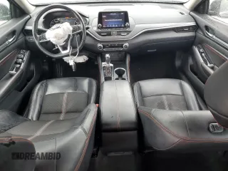 2023 Nissan Altima SR z VIN 1N4BL4CV3PN356993, wystawiony jako Copart lot #58942215 z przebiegiem 59 230 mil mil oraz Czysty tytuł • Clean title. Historia ofert i sprzedaży dostępna na DreamBid. Obrazek 8.