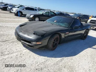 2001 Chevrolet Corvette with VIN 1G1YY32G615104139, listed as a Copart auction lot 77477034 with 0 mi miles and Salvage Title. Bid and sale history available at carsss.com. Image 1.