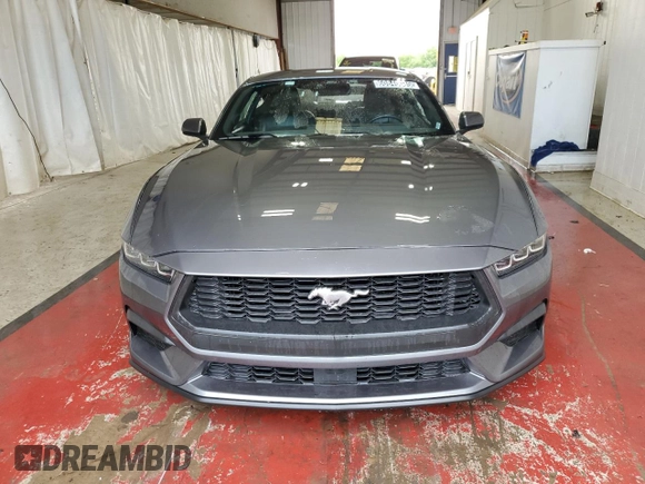 2024 Ford Mustang EcoBoost with VIN 1FA6P8THXR5121243, listed as a Copart auction lot 60840035 with 31,600 mi miles and Clean title. Bid and sale history available at DreamBid. Image 5.
