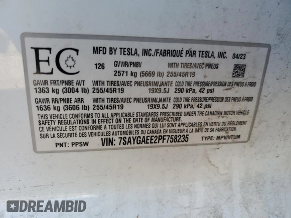 2023 Tesla Model Y Long Range z VIN 7SAYGAEE2PF758235, wystawiony jako Copart lot #49059895 z przebiegiem 57 615 mil mil oraz Czysty tytuł • Clean title. Historia ofert i sprzedaży dostępna na DreamBid. Obrazek 13.