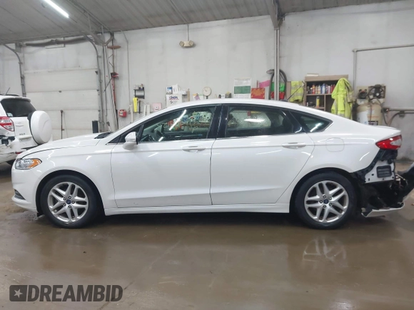 2014 Ford Fusion SE with VIN 1FA6P0H73E5351587, listed as a IAAI auction lot 42140071 with 108,524 mi miles and . Bid and sale history available at DreamBid. Image 14.
