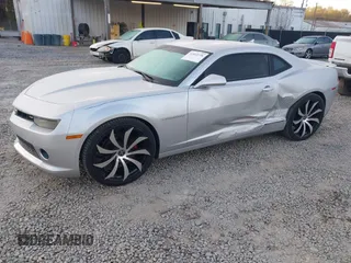 2014 Chevrolet Camaro LT z VIN 2G1FC1E36E9259754, wystawiony jako IAAI lot #41864556 z przebiegiem 118 443 mil mil oraz . Historia ofert i sprzedaży dostępna na DreamBid. Obrazek 19.