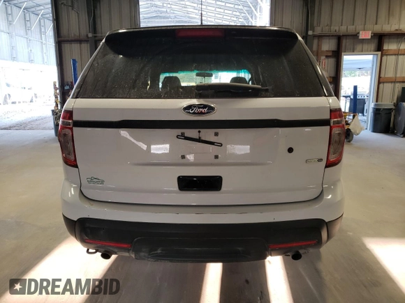 2015 Ford Utility Police Interceptor with VIN 1FM5K8AR3FGA78635, listed as a Copart auction lot 71081524 with 155,655 mi miles and Salvage Title. Bid and sale history available at carsss.com. Image 6.