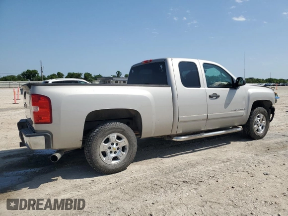 2008 Chevrolet Silverado 1500 1LT with VIN 1GCEC19C78Z125746, listed as a Copart auction lot 56319555 with 168,610 mi miles and Salvage Title. Bid and sale history available at DreamBid. Image 3.