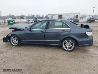 2013 Mercedes-Benz E-Class E 350 Luxury with VIN WDDHF8JB7DA766166, listed as a IAAI auction lot 40853067 with 46,049 mi miles. Bid and sale history available at carsss.com. Image 13.