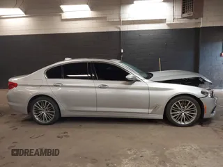 2018 BMW 5 Series 540i xDrive with VIN WBAJE7C53JWD52669, listed as a IAAI auction lot 41634800 with 89,829 mi miles and . Bid and sale history available at DreamBid. Image 13.