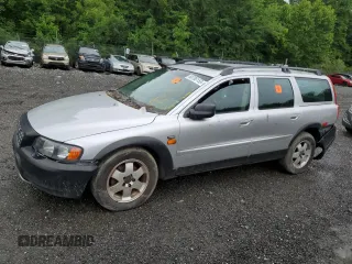 2001 Volvo V70 with VIN YV1SZ58D811036687, listed as a Copart auction lot 60785155 with Not provided miles and Salvage title. Bid and sale history available at DreamBid. Image 1.