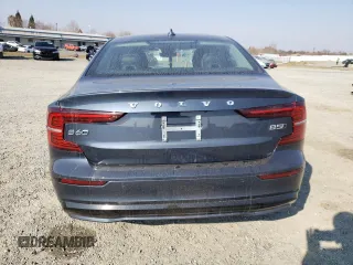 2024 Volvo S60 Core Dark Theme z VIN 7JRL12TK9RG305506, wystawiony jako Copart lot #43276995 z przebiegiem 603 mil mil oraz Szkoda całkowita • Salvage title. Historia ofert i sprzedaży dostępna na DreamBid. Obrazek 6.