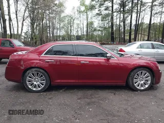 2014 Chrysler 300 C z VIN 2C3CCAET9EH157059, wystawiony jako IAAI lot #41979473 z przebiegiem 111 099 mil mil oraz . Historia ofert i sprzedaży dostępna na DreamBid. Obrazek 14.