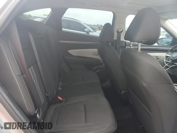 2022 Hyundai Tucson SEL z VIN 5NMJF3AE9NH061420, wystawiony jako Copart lot #54492445 z przebiegiem 39 868 mil mil oraz Szkoda całkowita • Salvage title. Historia ofert i sprzedaży dostępna na DreamBid. Obrazek 11.