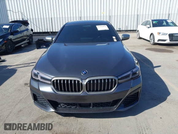 2021 BMW 5 Series M550i xDrive z VIN WBA13BK03MCG88715, wystawiony jako IAAI lot #41492059 z przebiegiem 64 485 mil mil oraz . Historia ofert i sprzedaży dostępna na DreamBid. Obrazek 13.