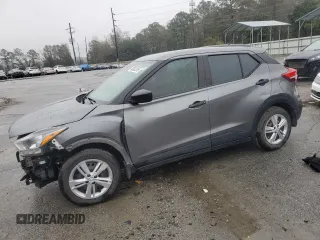 2020 Nissan Kicks S with VIN 3N1CP5BV7LL549350, listed as a Copart auction lot 48362305 with 65,789 mi miles and Salvage Title. Bid and sale history available at carsss.com. Image 1.