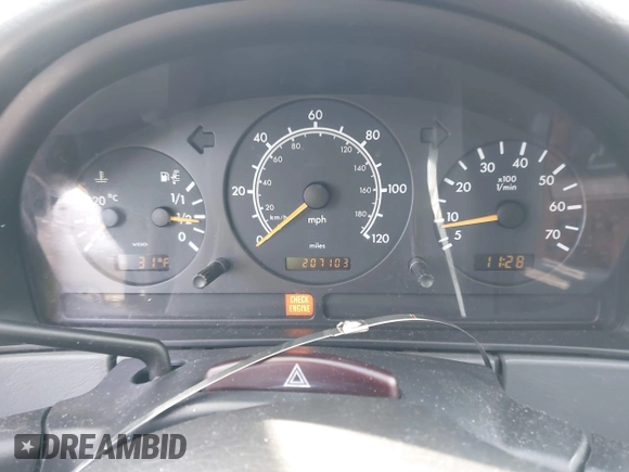 1998 Mercedes-Benz M-Class with VIN 4JGAB54E5WA041689, listed as a IAAI auction lot 41302422 with 207,103 mi miles. Bid and sale history available at carsss.com. Image 7.