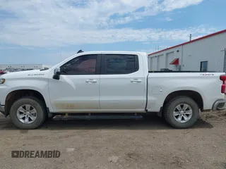 2020 Chevrolet Silverado 1500 LT with VIN 1GCUYDED4LZ137214, listed as a IAAI auction lot 42172170 with 110,082 mi miles and . Bid and sale history available at DreamBid. Image 14.