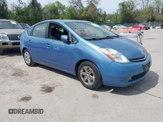 2009 Toyota Prius with VIN JTDKB20U397838867, listed as a IAAI auction lot 42105743 with 184,529 mi miles. Bid and sale history available at carsss.com. Image 1.