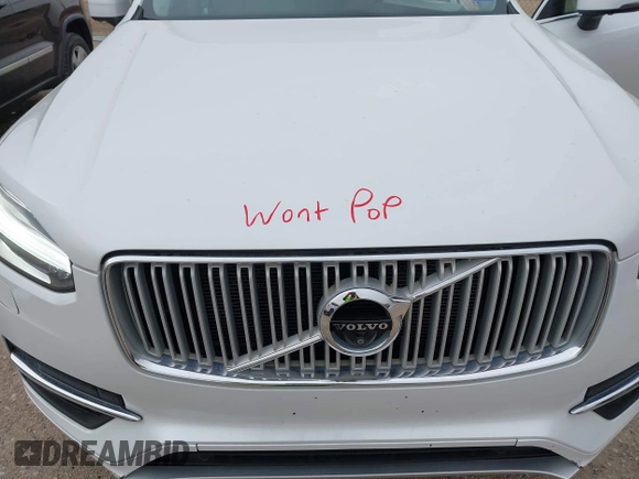 2016 Volvo XC90 T6 Inscription with VIN YV4A22PL6G1035900, listed as a IAAI auction lot 41740050 with 104,815 mi miles. Bid and sale history available at carsss.com. Image 10.
