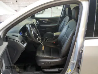 2021 GMC Terrain SLT z VIN 3GKALVEV9ML382927, wystawiony jako Copart lot #61859485 z przebiegiem 42 836 mil mil oraz Szkoda całkowita • Salvage title. Historia ofert i sprzedaży dostępna na DreamBid. Obrazek 7.