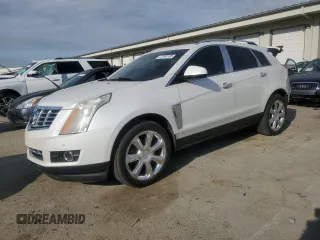 2015 Cadillac SRX Premium Collection z VIN 3GYFNDE39FS623425, wystawiony jako Copart lot #47740135 z przebiegiem 133 838 mil mil oraz Szkoda całkowita • Salvage title. Historia ofert i sprzedaży dostępna na DreamBid. Obrazek 1.
