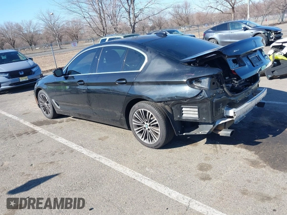 2019 BMW 5 Series 530i xDrive with VIN WBAJA7C50KG910787, listed as a IAAI auction lot 41761104 with 65,018 mi miles. Bid and sale history available at carsss.com. Image 3.