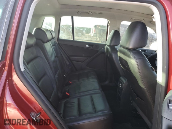 2011 Volkswagen Tiguan SEL with VIN WVGBV7AX4BW001386, listed as a Copart auction lot 44495945 with 149,806 mi miles and Salvage Title. Bid and sale history available at DreamBid. Image 11.
