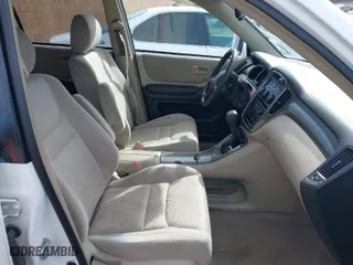 2002 Toyota Highlander with VIN JTEGF21A620068172, listed as a IAAI auction lot 41798425 with 168,647 mi miles. Bid and sale history available at carsss.com. Image 5.