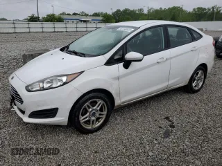 2018 Ford Fiesta SE z VIN 3FADP4BJ6JM131707, wystawiony jako Copart lot #55155625 z przebiegiem 157 372 mil mil oraz Nie do naprawy. Historia ofert i sprzedaży dostępna na DreamBid. Obrazek 1.