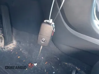 2016 Volkswagen Beetle SE с VIN 3VWJ17AT9GM620367, выставлен на аукционе IAAI как лот 42198976 с пробегом 94 048 миль миль и . История ставок и продаж доступна на DreamBid. Изображение 11.