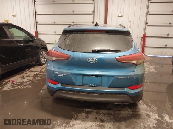 2016 Hyundai Tucson Limited with VIN KM8J33A27GU085639, listed as a IAAI auction lot 41733158 with 111,155 mi miles. Bid and sale history available at carsss.com. Image 17.