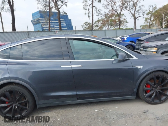 2016 Tesla Model X P90D with VIN 5YJXCAE45GF001485, listed as a IAAI auction lot 41994096 with 88,103 mi miles. Bid and sale history available at carsss.com. Image 13.