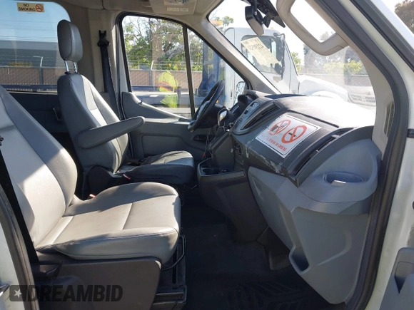 2016 Ford Transit XL z VIN 1FMZK1CM2GKA04986, wystawiony jako IAAI lot #42238524 z przebiegiem 415 920 mil mil oraz . Historia ofert i sprzedaży dostępna na DreamBid. Obrazek 5.