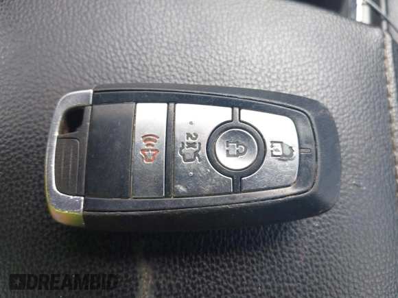 2017 Ford Fusion SE с VIN 3FA6P0H78HR402860, выставлен на аукционе IAAI как лот 42001447 с пробегом 183 596 миль миль и . История ставок и продаж доступна на DreamBid. Изображение 11.