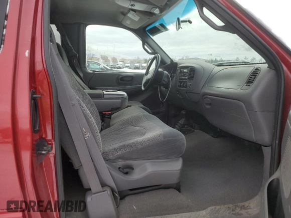 2000 Ford F-150 XL with VIN 1FTRX18L7YNA25693, listed as a Copart auction lot 88042925 with 142,415 mi miles and Clean Title. Bid and sale history available at carsss.com. Image 10.