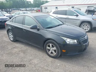 2014 Chevrolet Cruze 1LT с VIN 1G1PC5SB0E7291575, выставлен на аукционе IAAI как лот 42417379 с пробегом 111 705 миль миль и . История ставок и продаж доступна на DreamBid. Изображение 1.