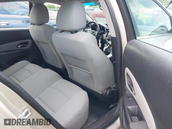 2014 Chevrolet Cruze 1LT with VIN 1G1PC5SB5E7174588, listed as a IAAI auction lot 42638357 with 89,813 mi miles and . Bid and sale history available at DreamBid. Image 8.