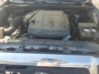 2005 Toyota Tacoma with VIN 5TEMU52N35Z040382, listed as a Copart auction lot 59977195 with 325,475 mi miles and Salvage title. Bid and sale history available at DreamBid. Image 11.