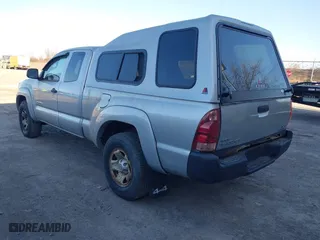 2006 Toyota Tacoma with VIN 5TEUX42N36Z198207, listed as a IAAI auction lot 41893976 with 215,738 mi miles. Bid and sale history available at carsss.com. Image 3.
